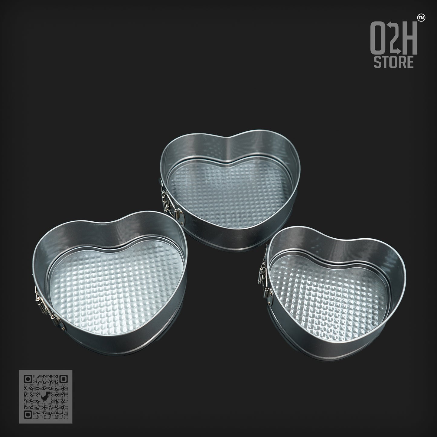 Set of 3 Heart Cake Moulds with Base