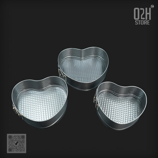 Set of 3 Heart Cake Moulds with Base